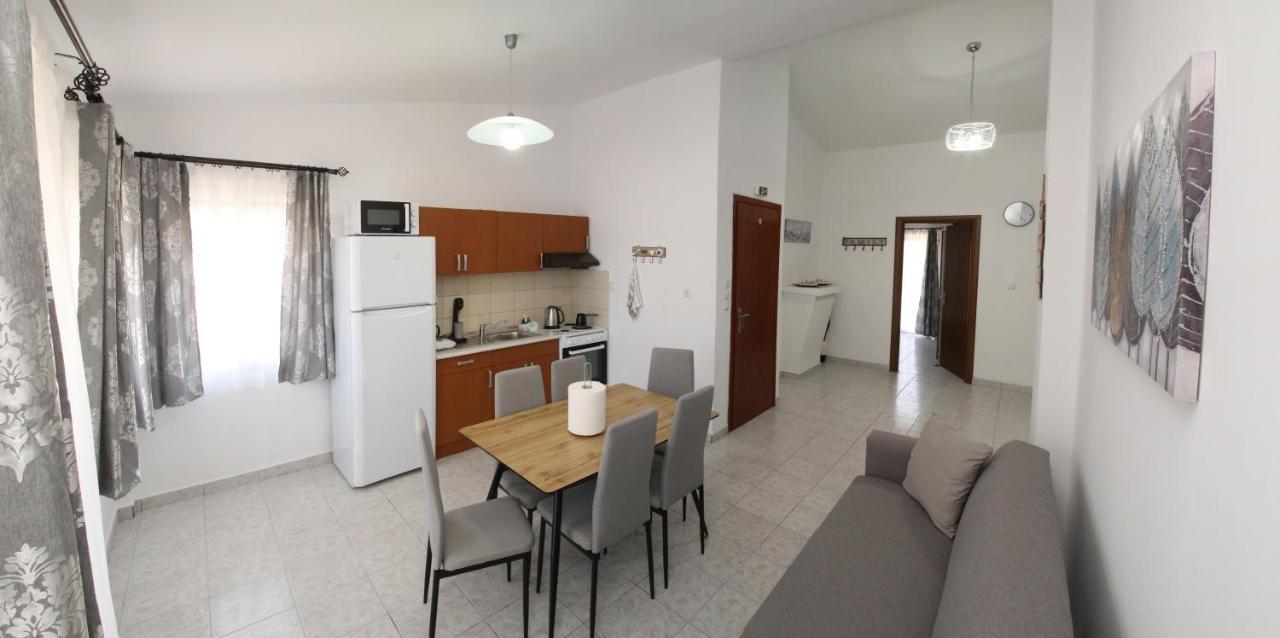 Lampias Apartments ケラモティ エクステリア 写真