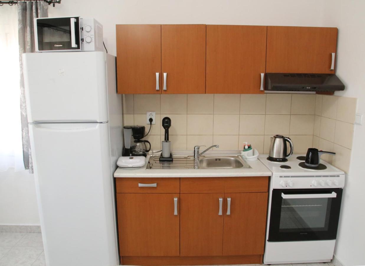 Lampias Apartments ケラモティ エクステリア 写真